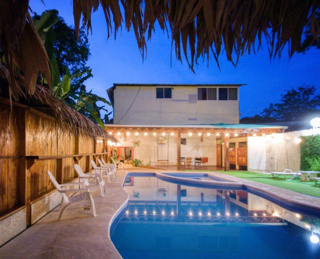 Hotel Liah'S Tortuguero Exterior photo