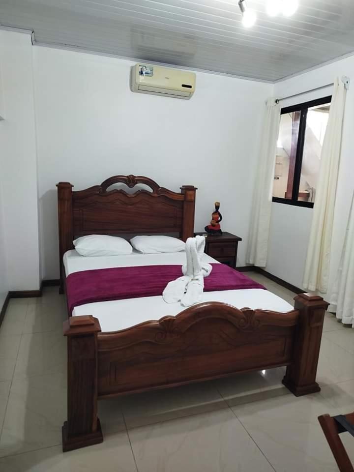 Hotel Liah'S Tortuguero Exterior photo