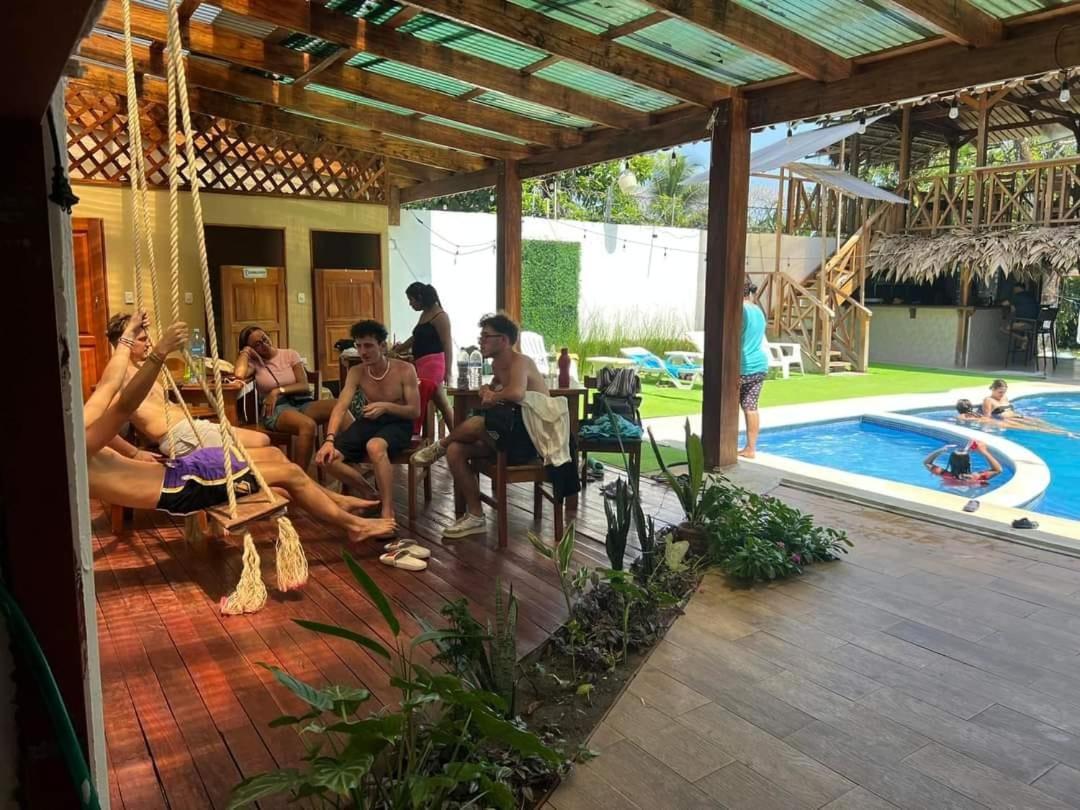 Hotel Liah'S Tortuguero Exterior photo
